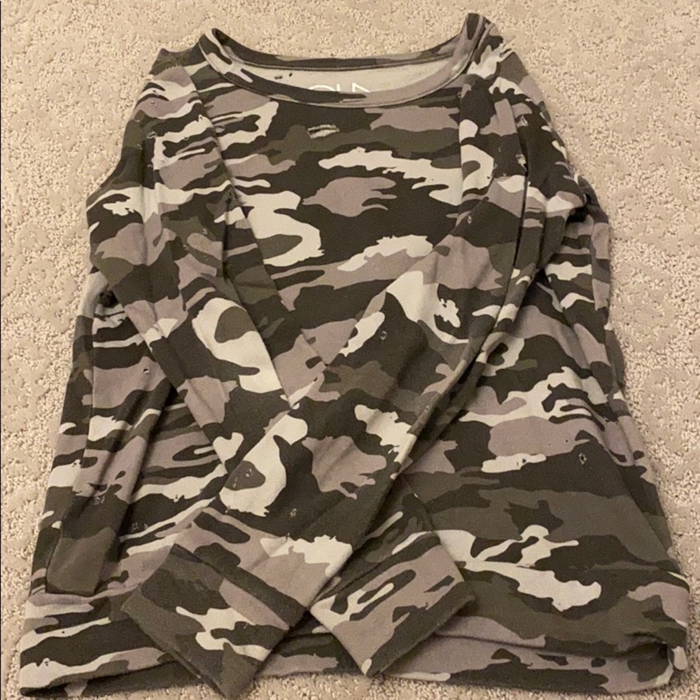 Chaser camo long sleeve shirt